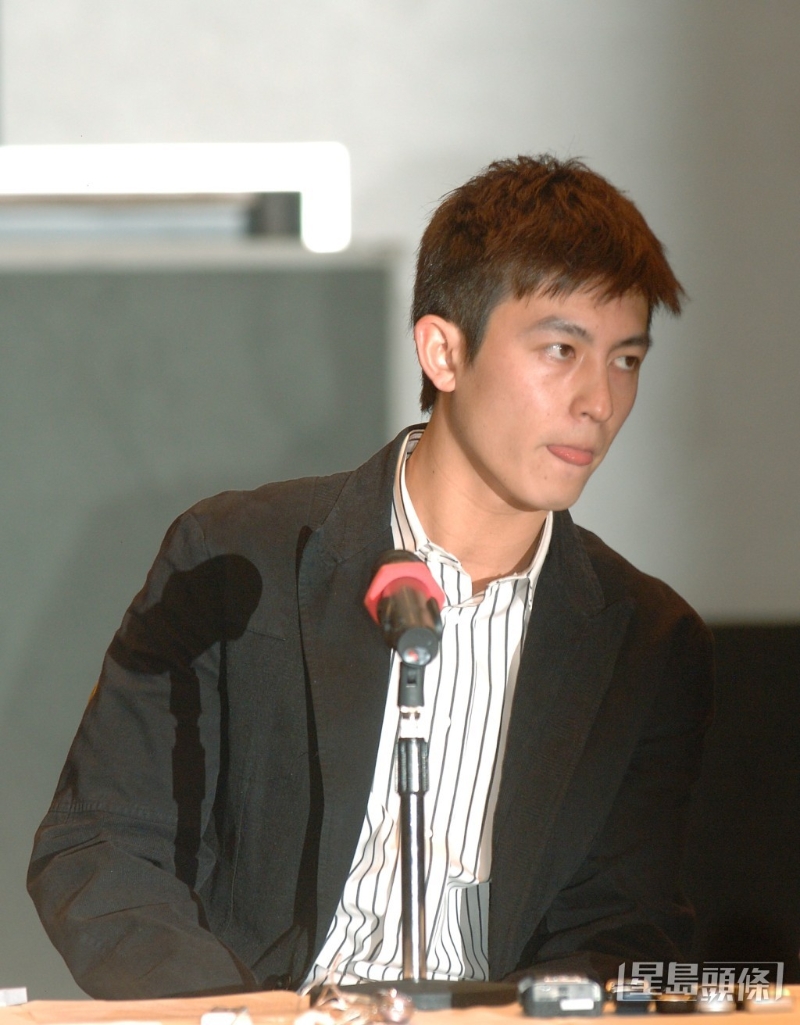 陈冠希2008年宣布无限期退出香港娱乐圈。